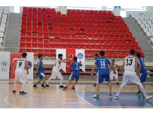 Kyk’lı Gençler Basketbol Turnuvasında Mücadele Etti