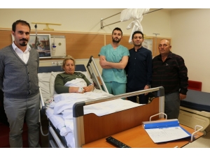 Varto’da İlk Defa İdrar Kaçırma Ameliyatı Yapıldı