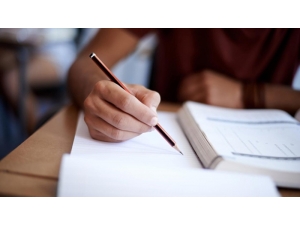 Türkiye En Çok Eğitimi Önemsiyor