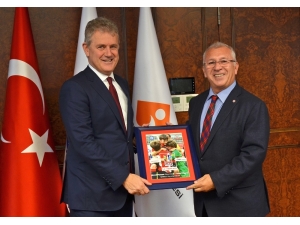 Altınordu, Mahmut Özgener’i Ziyaret Etti