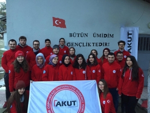 Esogü Akut Gönüllüleri Küçük Kardeşlerini Unutmadı