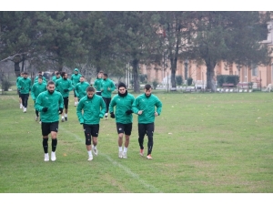 Sakaryaspor’un Bileği Bükülmüyor