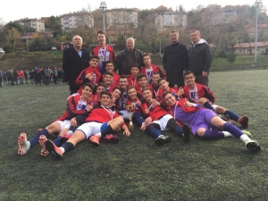 Futbol Takımı 22 Yıl Sonra Şampiyon Oldu