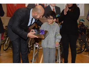 İzmit’te Bisikletsiz Öğrenci Kalmıyor