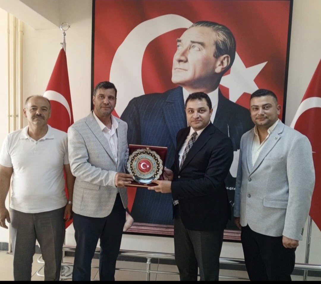 sivrihisar-esnaf-odalarindan-kaymakam-temel-e-anlamli-ziyaret