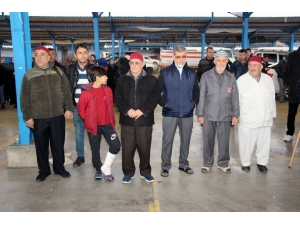 Osmaneli’nde Kutsal Topraklara Gidecek Olan Hacı Adayları Uğurlandı