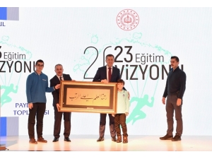 Bakan Selçuk: “Okullar Arasında Farklılık Azalırsa Sınav Merkezli Türkiye’den Kurtuluruz”