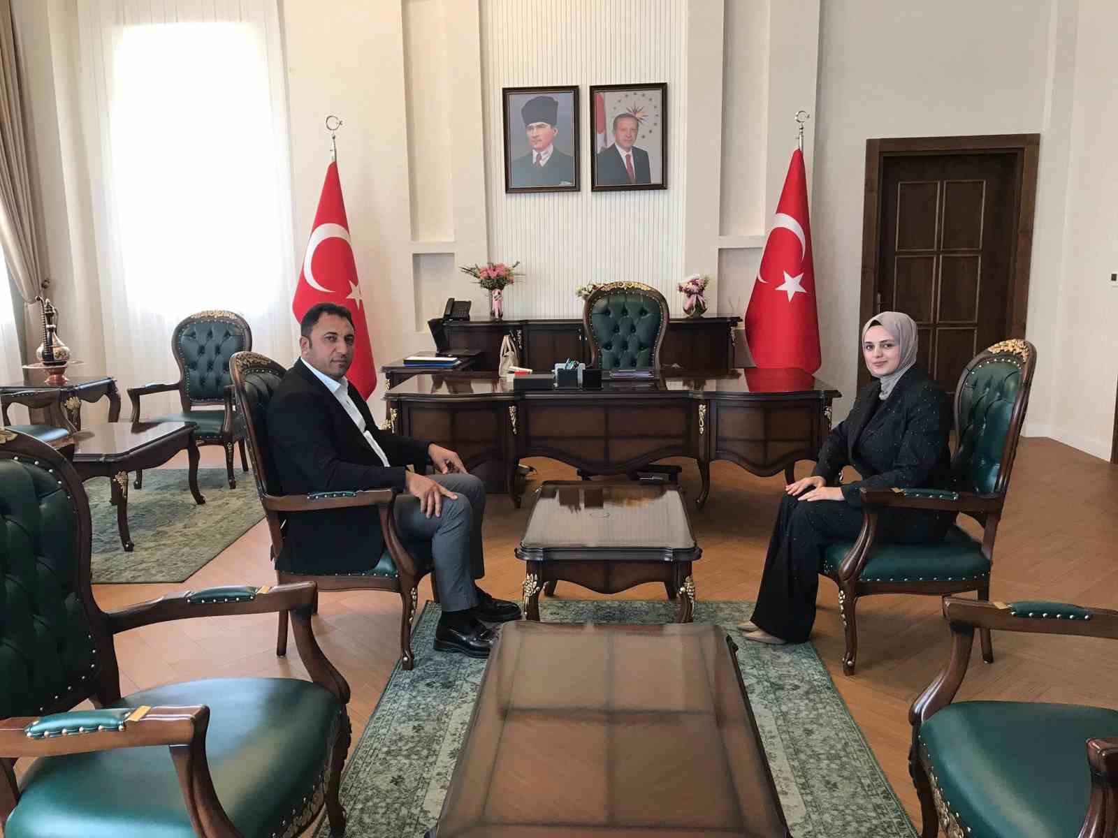 cengiz-den-kaymakam-baygus-a-hayirli-olsun-ziyareti