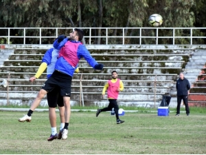 Aliağaspor, Kütahyaspor Maçıyla Devreyi Lider Kapatmak İstiyor