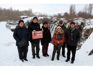 Muradiye Şelalesi Her Mevsim Güzel