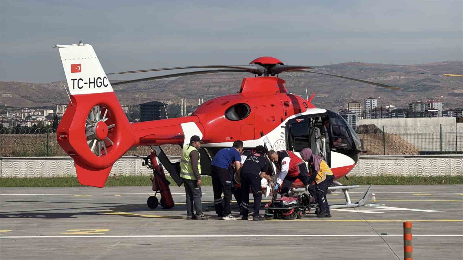 ayini-saldirisina-ugrayan-vatandas-icin-ambulans-helikopter-havalandi