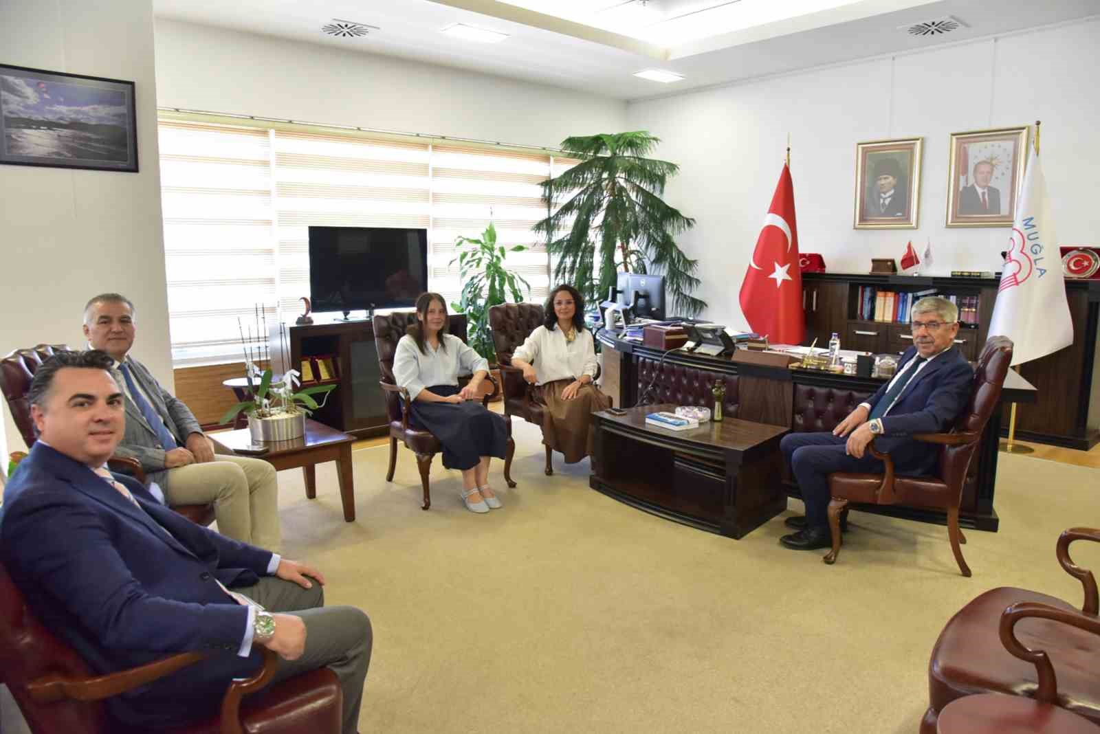 mahalleden-klinige-gulus-yolculugu-projesi-icin-uclu-is-birligi