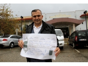 Senedi Hatıra Olarak Saklıyor