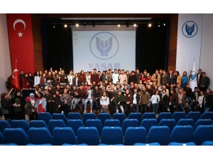 Liselilere Güvenli İnternet Eğitimi