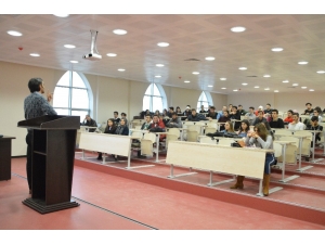 Gazeteci Kazım Bolat, Üniversite Öğrencileri İle Bir Araya Geldi