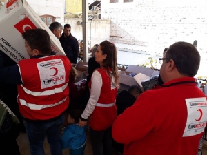 Fakirlere Giyim Yardımı