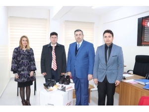 Kırkağaçlı 236 İhtiyaç Sahibi Çocuğa Ayakkabı Yardımı Yapıldı