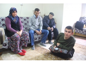 Dmd Hastası Gencin Tek Hayali İyileşip Askerlik Yapmak