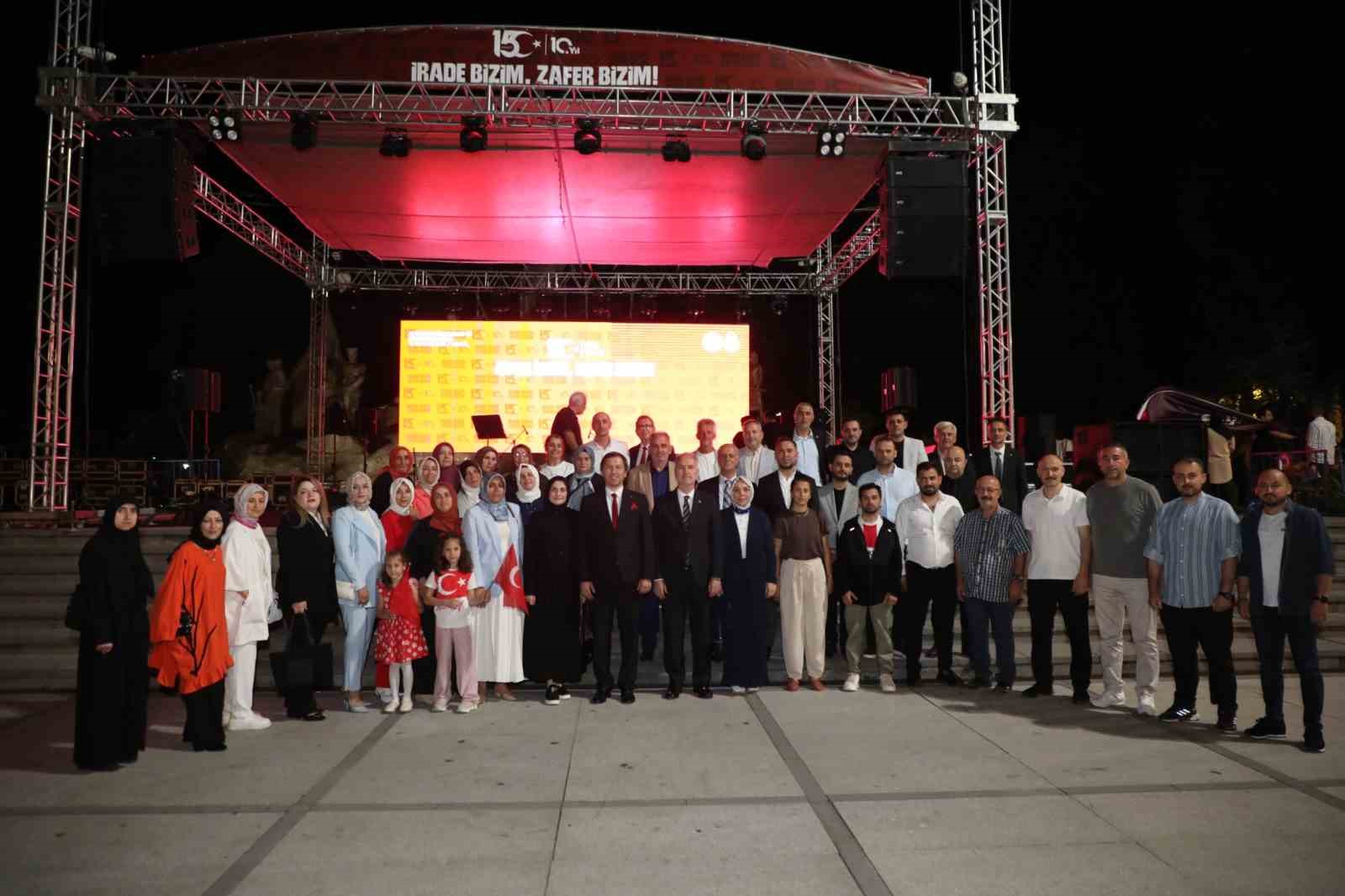 inegol-15-temmuz-un-10-uncu-yilinda-milli-irade-icin-tek-yurek-oldu
