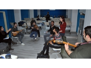 Midyat’ta Öğretmenler Öğrenciler İçin Seferber Oldu