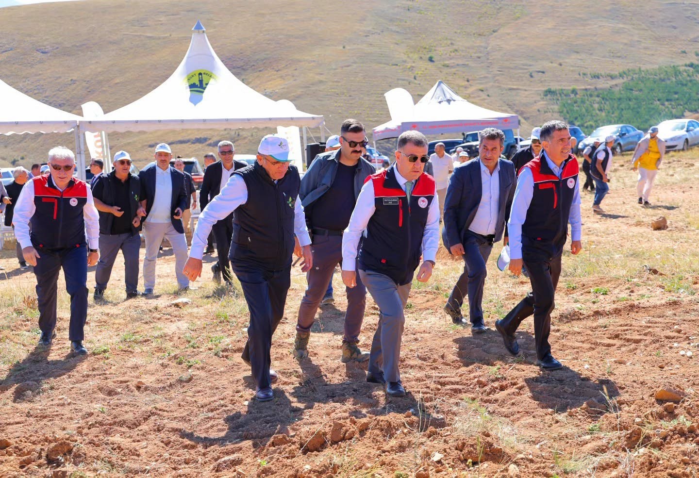 bayburt-ta-tibbi-ve-aromatik-bitki-uretimi-icin-320-milyon-liralik-yatirim