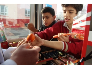 Okul Kantininde Meyve Satışı