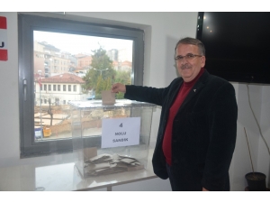 Chp’de Üyeler Sandığa Gitti