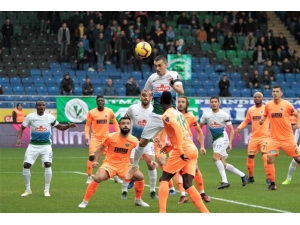 Spor Toto Süper Lig: Çaykur Rizespor: 0 - Aytemiz Alanyaspor: 1 (İlk Yarı)