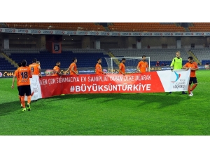 Spor Toto Süper Lig: M.başakşehir: 1 - Galatasaray: 0 (Maç Devam Ediyor)