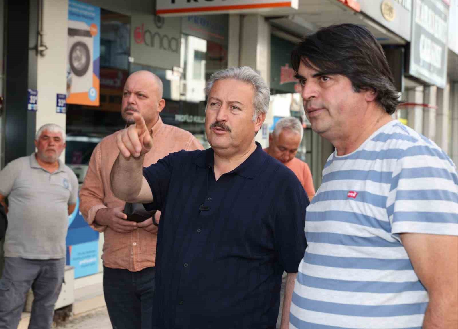 sehrin-merkezindeki-caddelerin-yaya-yollari-yenileniyor