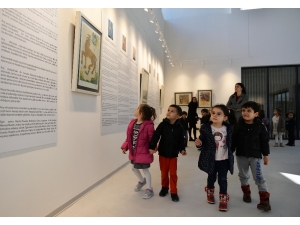 Çocuklar Dali Resimleriyle Tanıştı