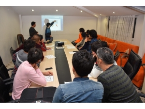 İşaret Diliyle Kur’an-ı Kerim Öğreniyorlar