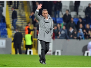 Abdullah Avcı Zirvede, Eski Yardımcısı Takipte