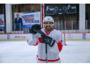 Hamza Yerlikaya Buz Üstünde