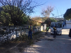 Büyükşehir Çevre Temizliği Çalışmalarını Yağhanlı’da Sürdürdü