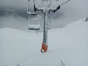 Davraz Kayak Merkezinde Kar Kalınlığı 25 Santimetreye Ulaştı