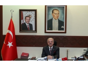 Vali Çakacak’ın Uluslararası Göçmenler Günü Kutlama Mesajı