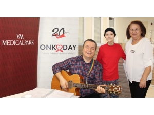 Kanser Hastalarına Moral Verdiler