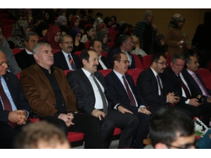 Bayburt’ta ‘İnsan Hakları’ Konulu Konferans Düzenlendi