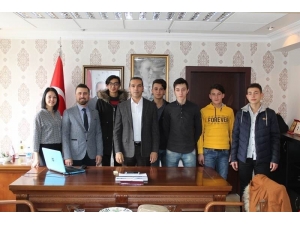 Kaymakam Çiçek: Bilim Ve Teknolojik Alanda Gelişen Dünyaya Ayak Uydurmalıyız