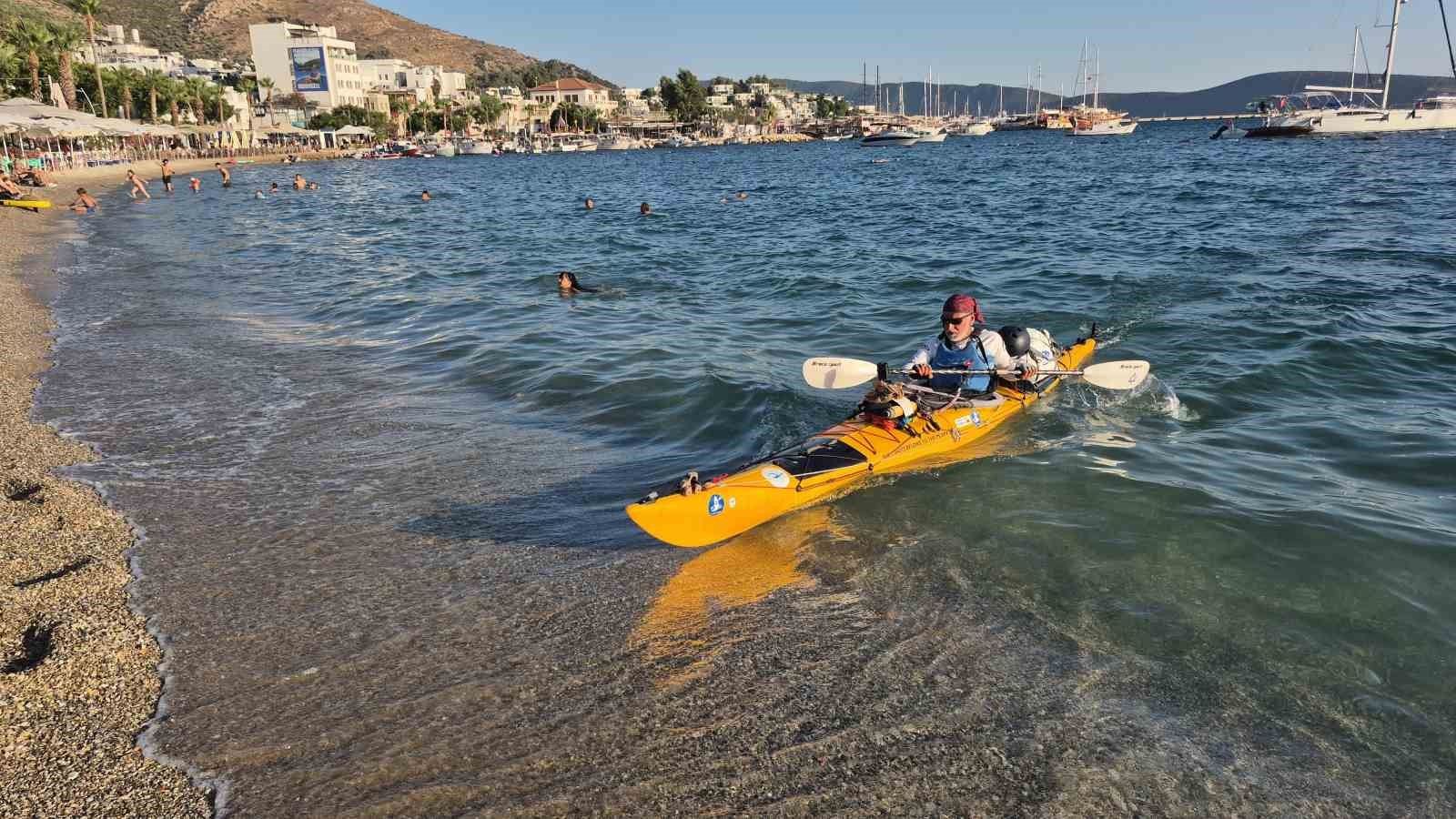 istanbul-dan-83-gun-once-kanoyla-yolculuga-cikmisti-bodrum-a-ulasti