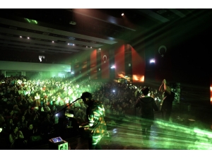 Mardinli Gençler Grup 84 Konseri İle Coştu