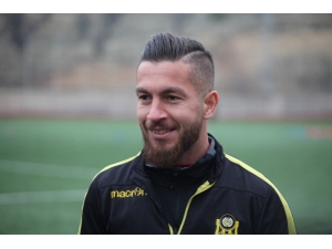 Adem Büyük: "Asıl Sorun Buralarda Kalıcı Olmak"