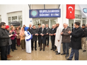 Buü’nün Misafir Öğrencileri Evrak İşlerini Kampüste Çözecek