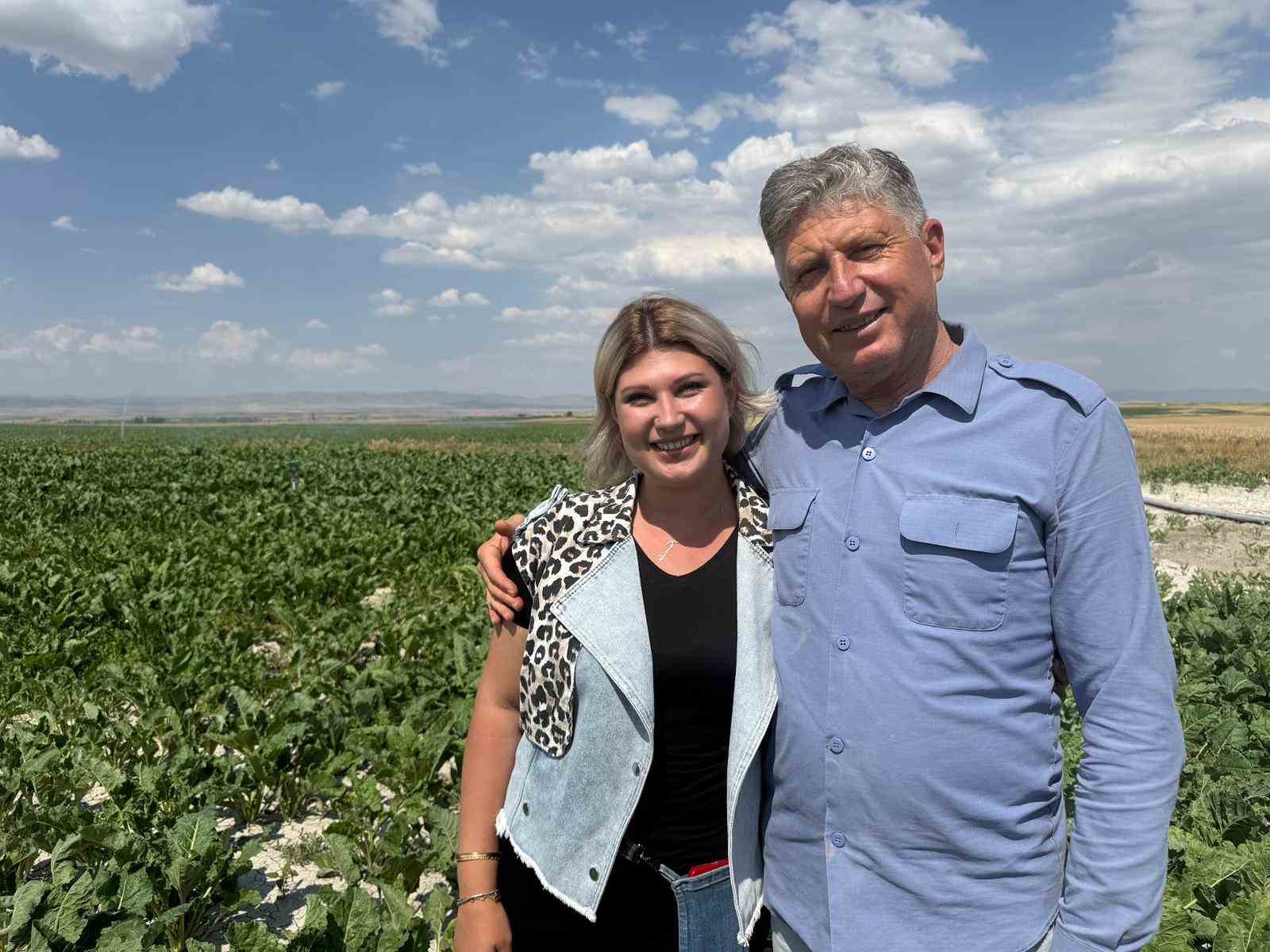 kiz-cocugu-yapamaz-diyenlere-inat-tarlada-babasinin-sag-kolu-oldu