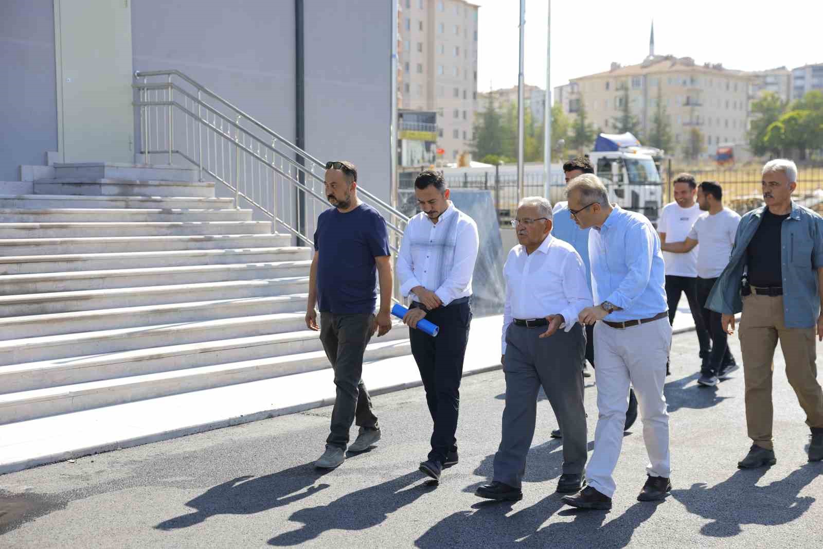 baskan-buyukkilic-tan-85-milyon-tl-lik-yatirim-maliyetli-egitim-yuvasinda-inceleme