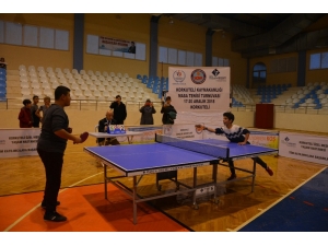 Masa Tenisi Turnuvası Başladı