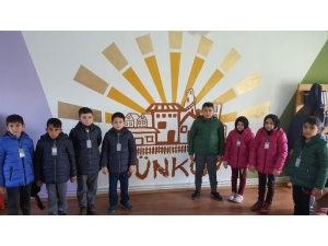 Bilkent Üniversitesi Öğrencilerinden Çayırözü’ne Kütüphane