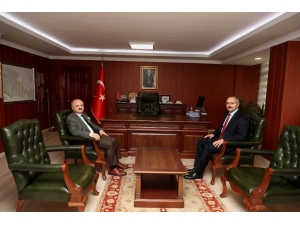 Vali Çakacak, Kaymakam Bilgin’i Ziyaret Etti