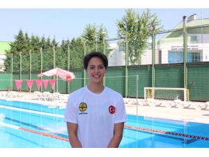 Osmangazili Yüzücüler Edirne’de Kulaç Atacak